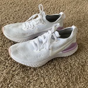 Women’s Nike shoes